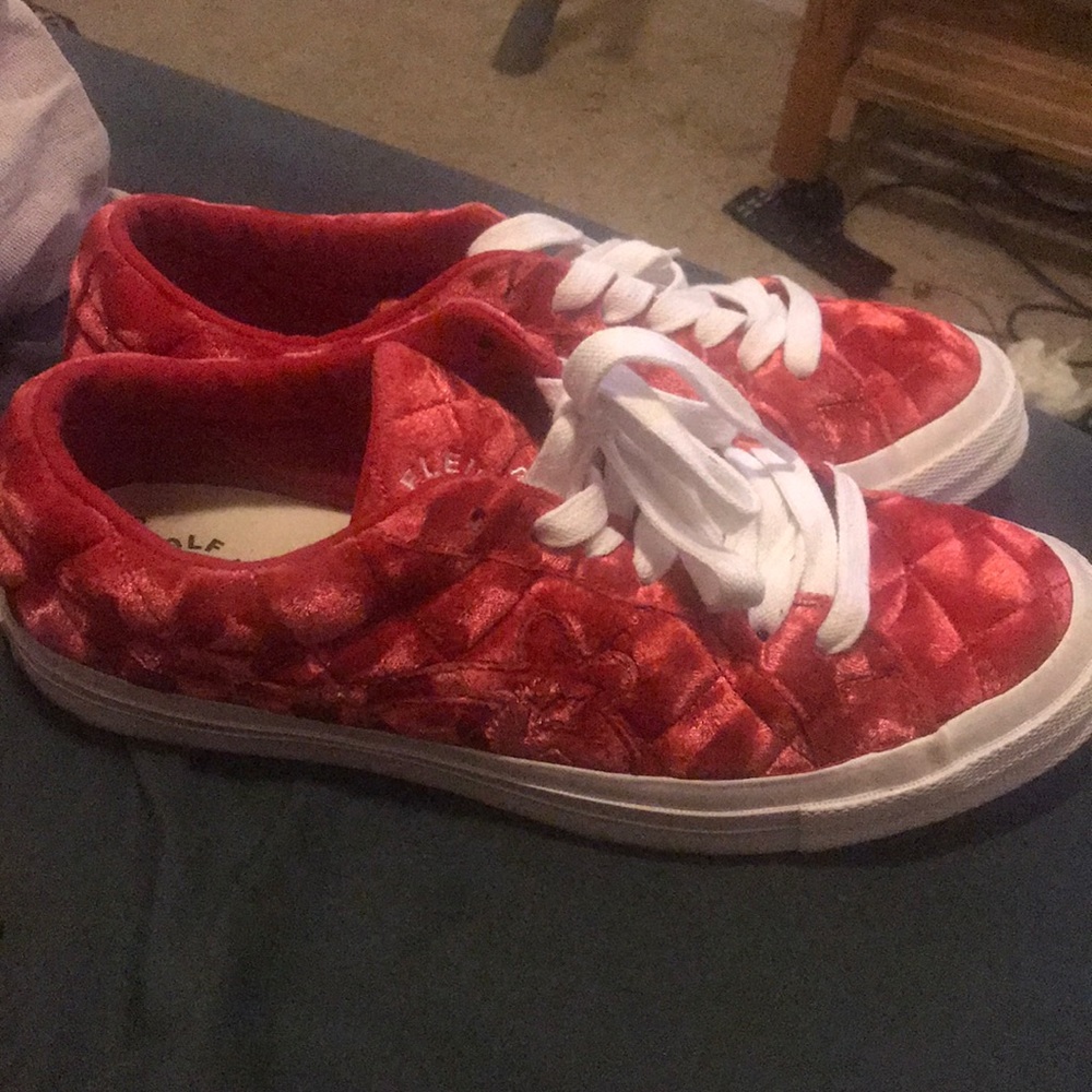 Red Velvet Golf Le Fleur x Converse